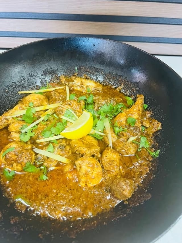 Black Pepper Chicken Karahi.